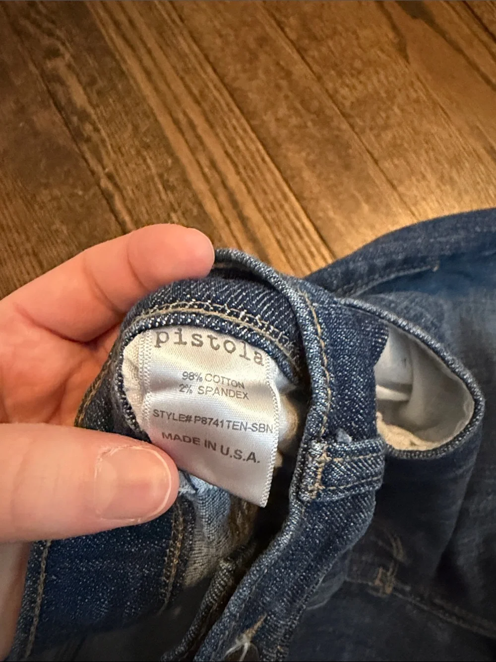 Pistola size 29 - Women's Frayed Hem Cropped Blue Jeans